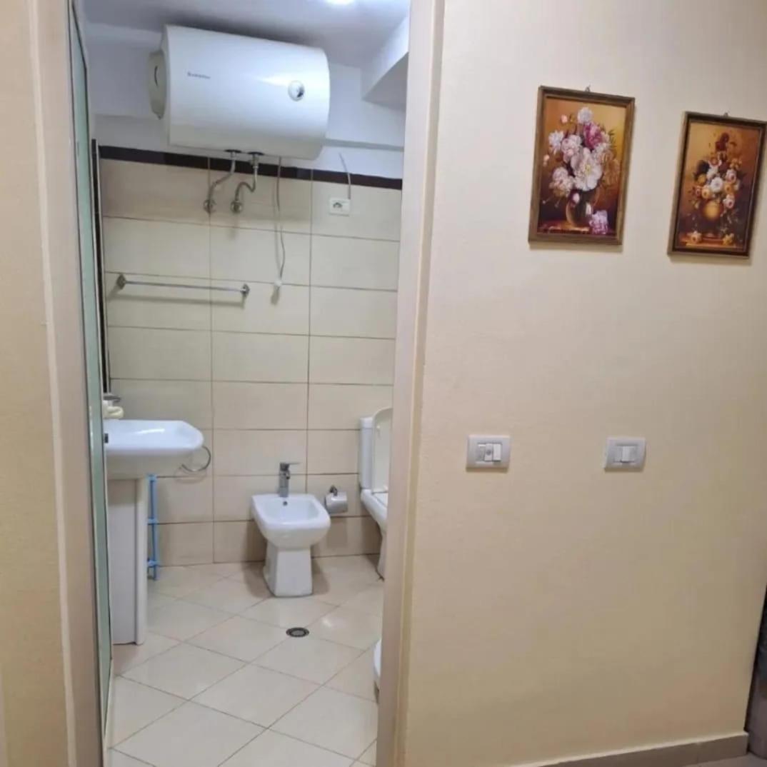 Tirana Center Apartament Esterno foto